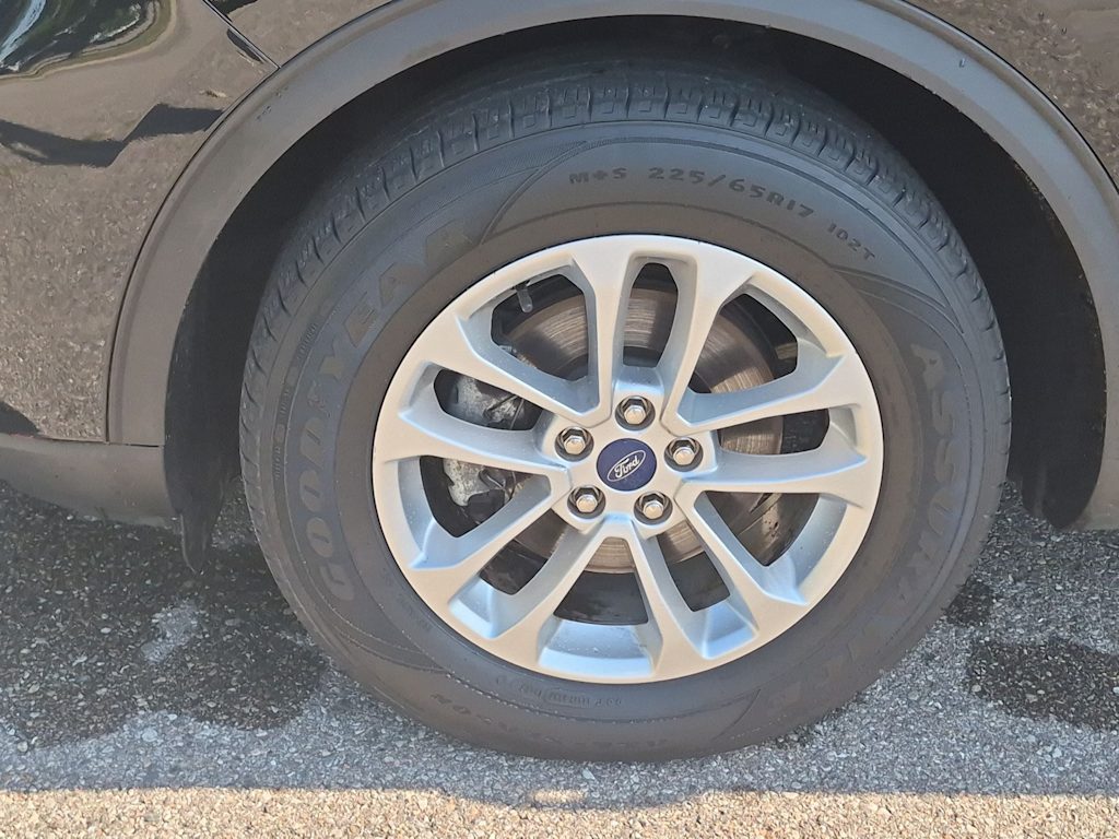 Thumbnail: 2020 Ford Escape - 8