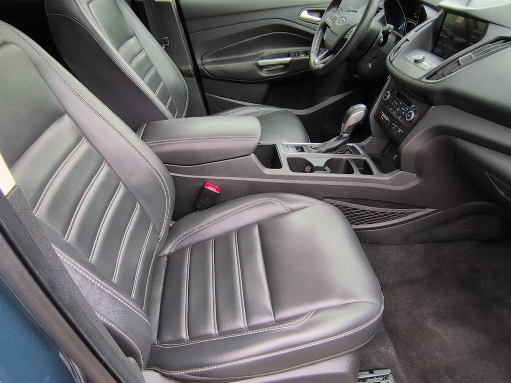 Thumbnail: 2019 Ford Escape - 11