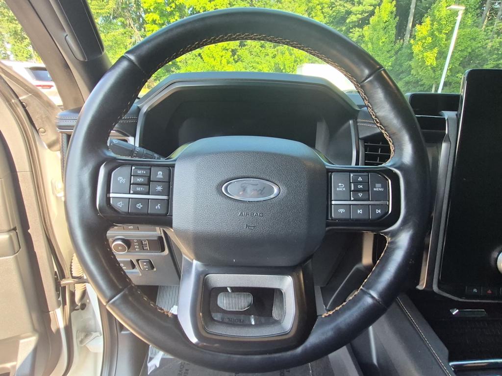 Thumbnail: 2023 Ford Expedition - 10
