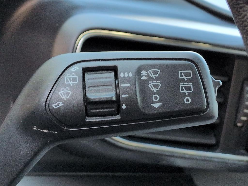 Thumbnail: 2022 Ford Explorer - 30