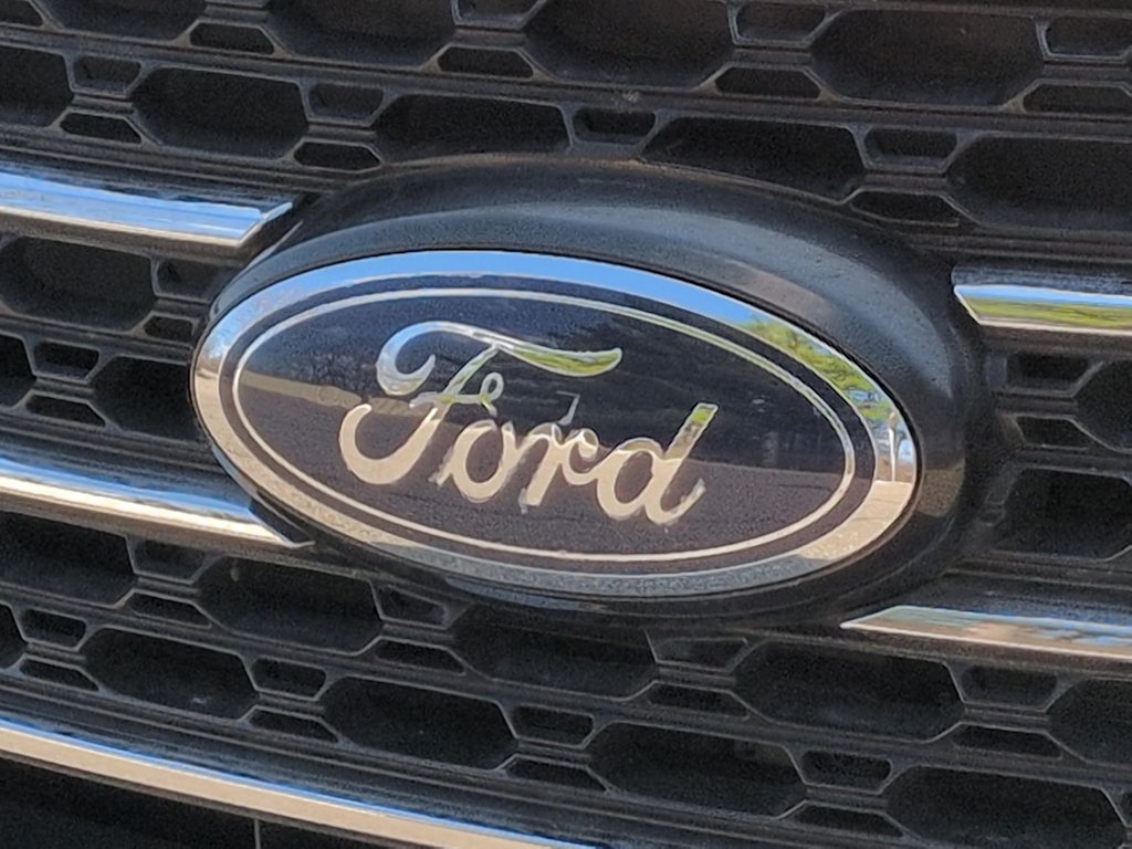 Thumbnail: 2022 Ford Explorer - 7
