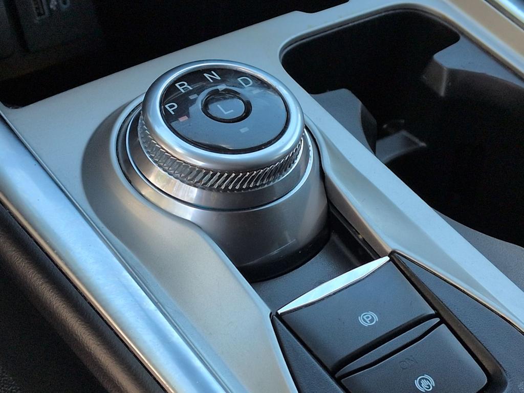 Thumbnail: 2022 Ford Explorer - 15