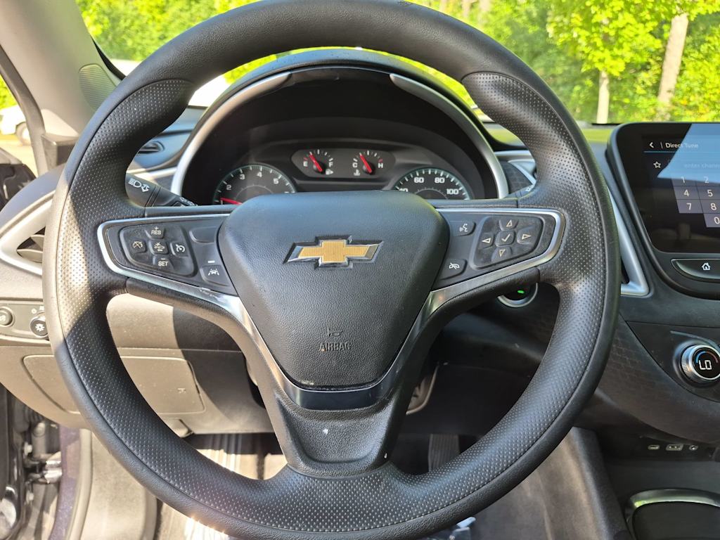 Thumbnail: 2023 Chevrolet Malibu - 14