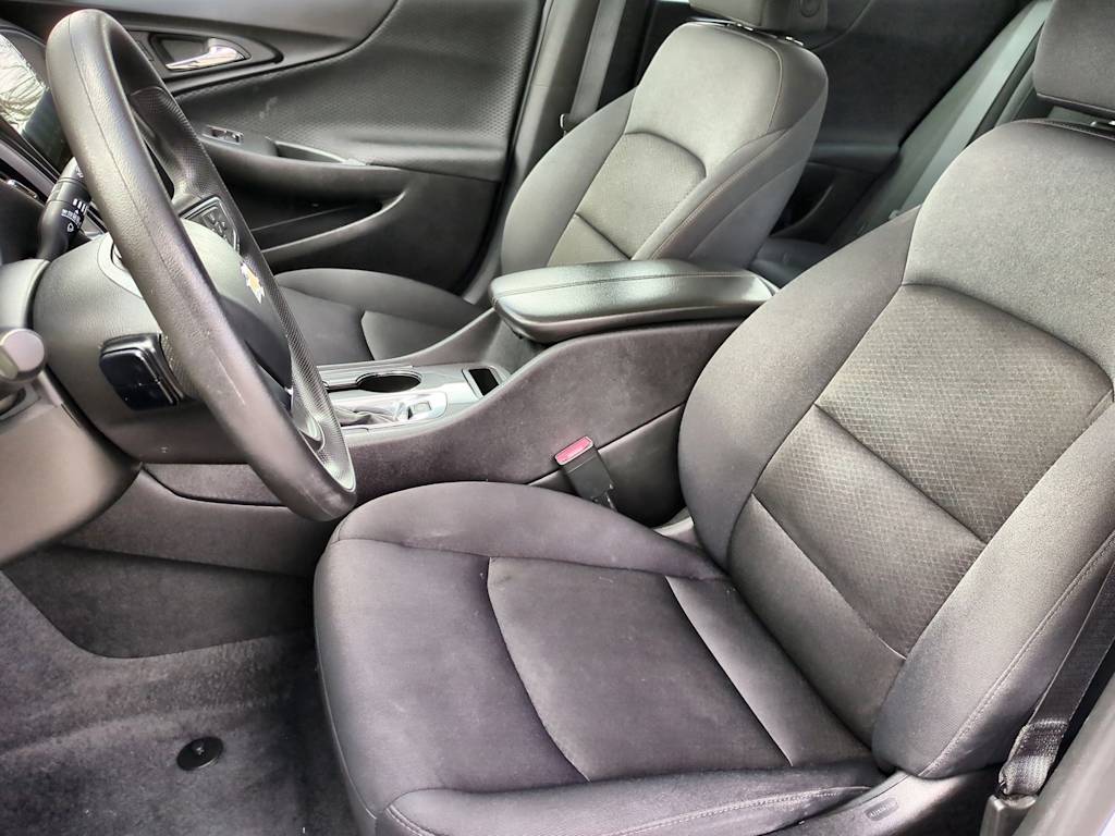 Thumbnail: 2024 Chevrolet Malibu - 9