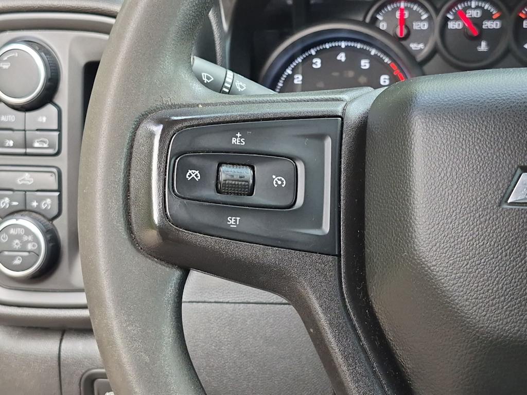 Thumbnail: 2020 Chevrolet Silverado 1500 - 26