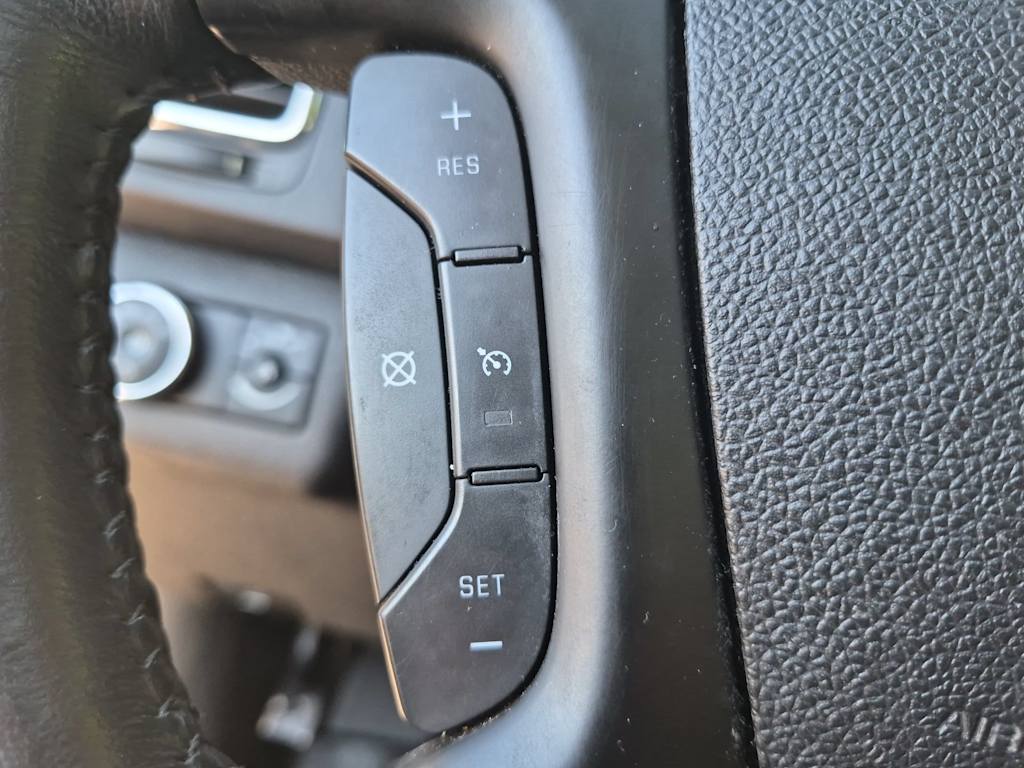 Thumbnail: 2012 GMC Acadia - 31