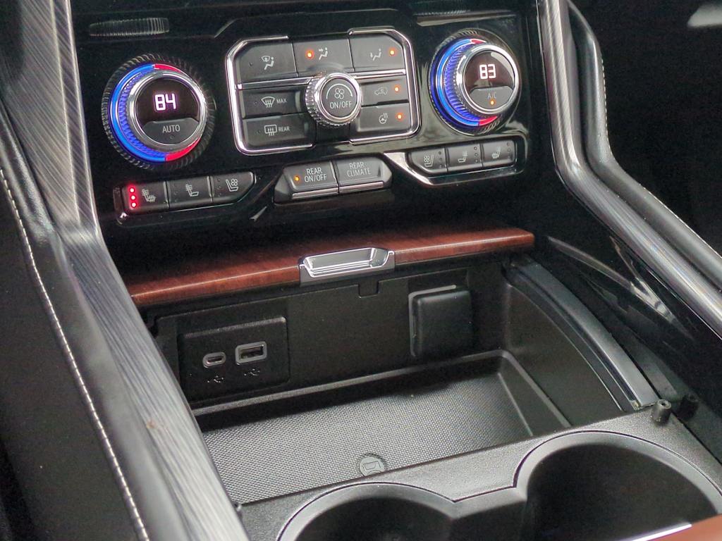 Thumbnail: 2023 GMC Yukon - 35