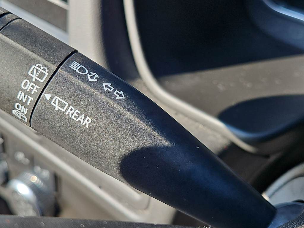 Thumbnail: 2023 GMC Yukon XL - 32