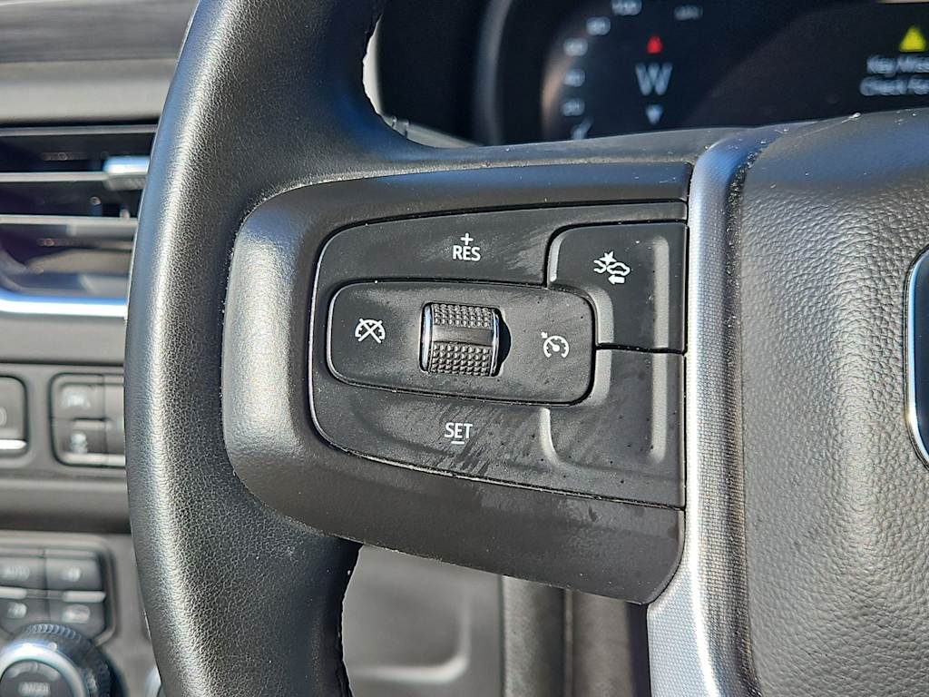 Thumbnail: 2023 GMC Yukon XL - 30