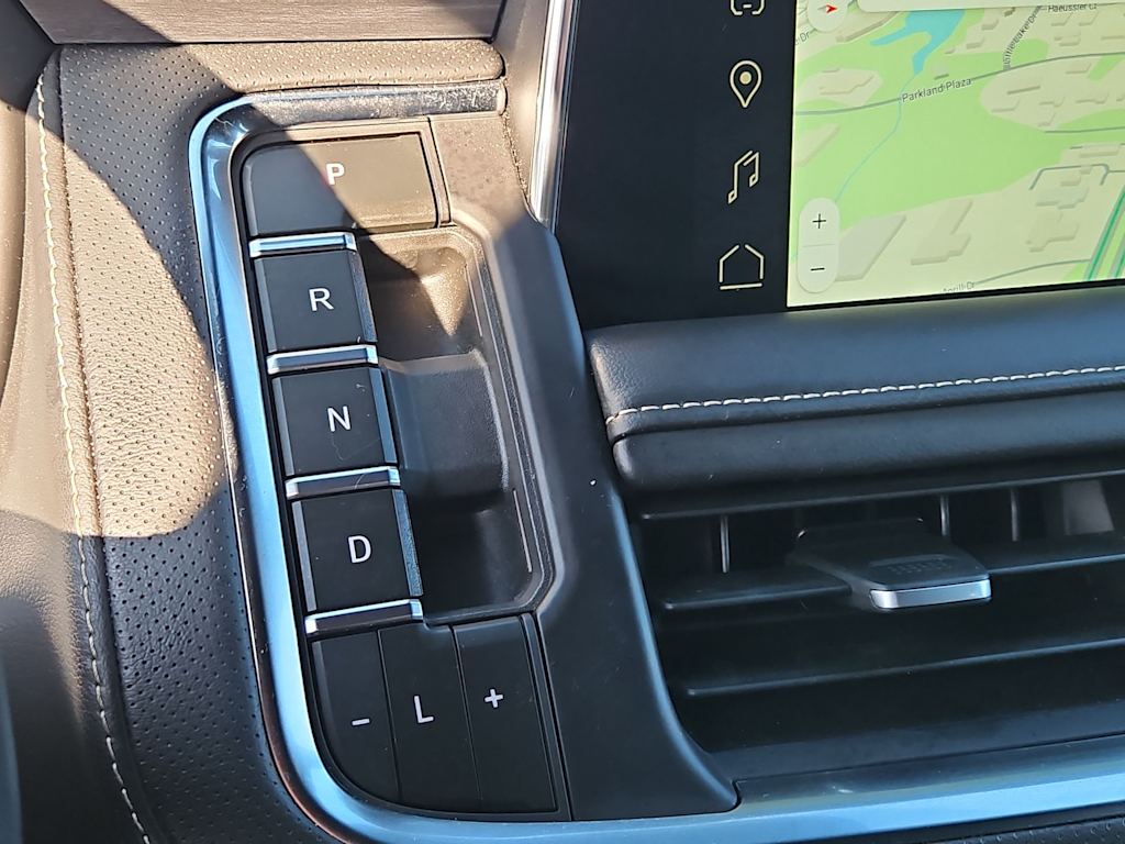 Thumbnail: 2023 GMC Yukon XL - 37