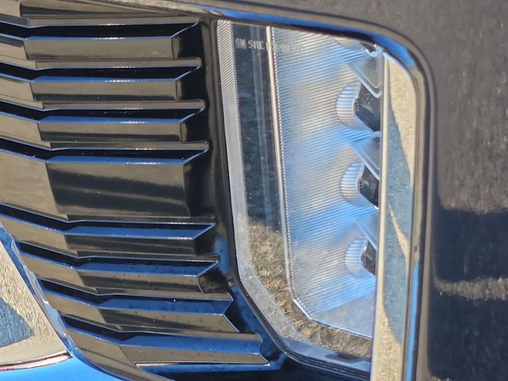 Thumbnail: 2023 GMC Yukon XL - 25