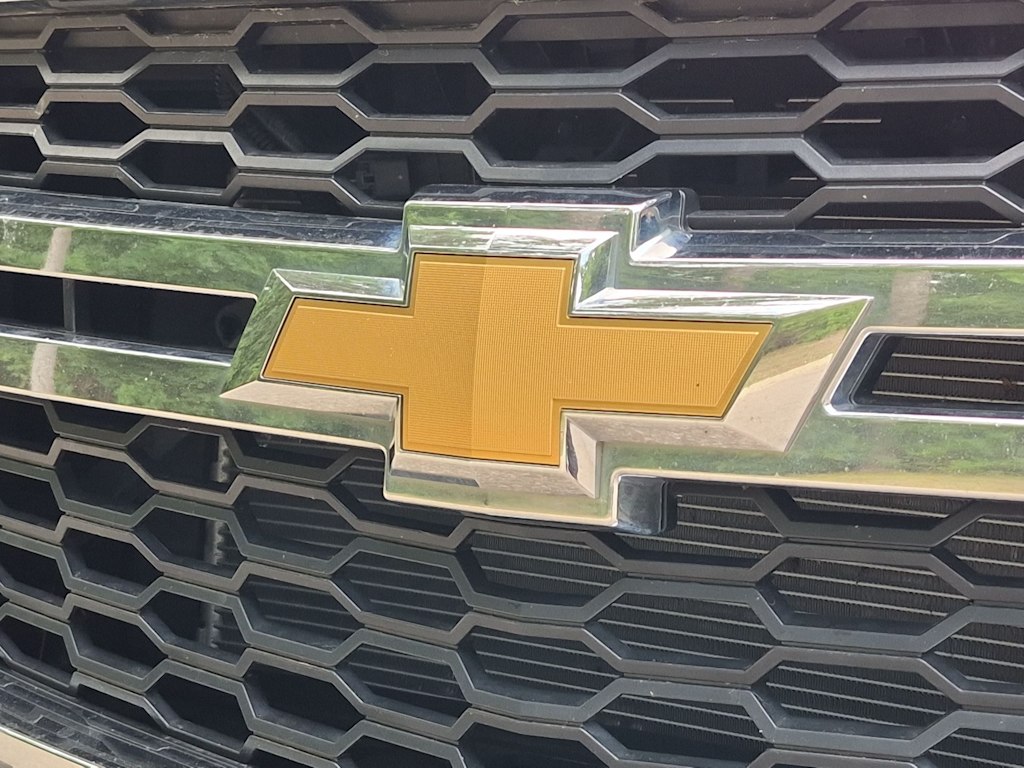 Thumbnail: 2016 Chevrolet Suburban - 7