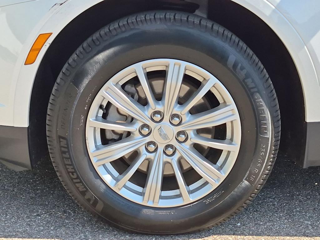 Thumbnail: 2017 Cadillac XT5 - 8