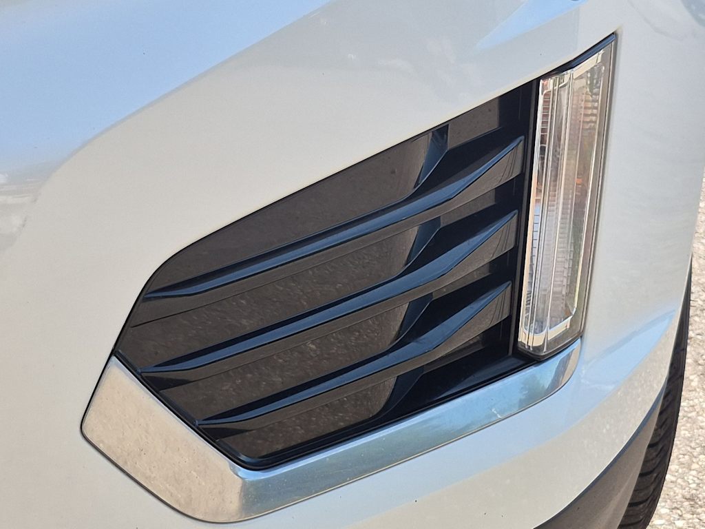 Thumbnail: 2017 Cadillac XT5 - 25