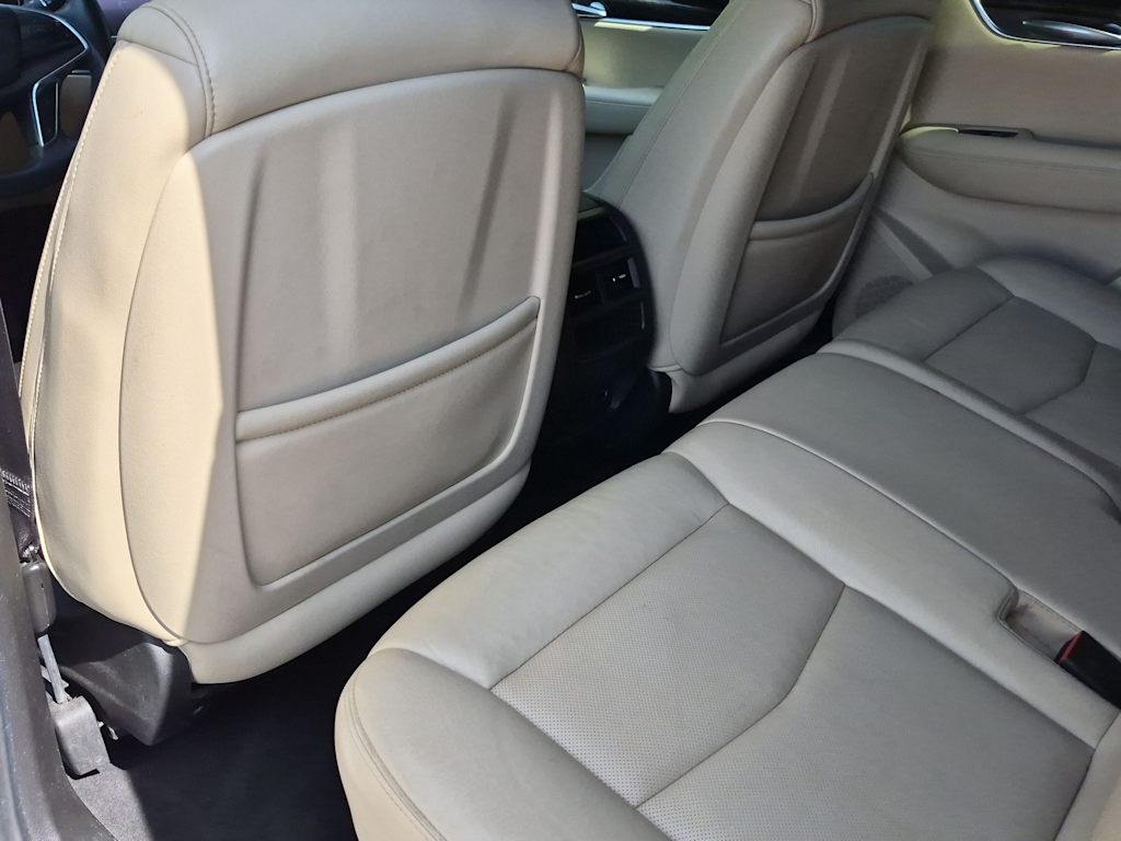 Thumbnail: 2017 Cadillac XT5 - 13