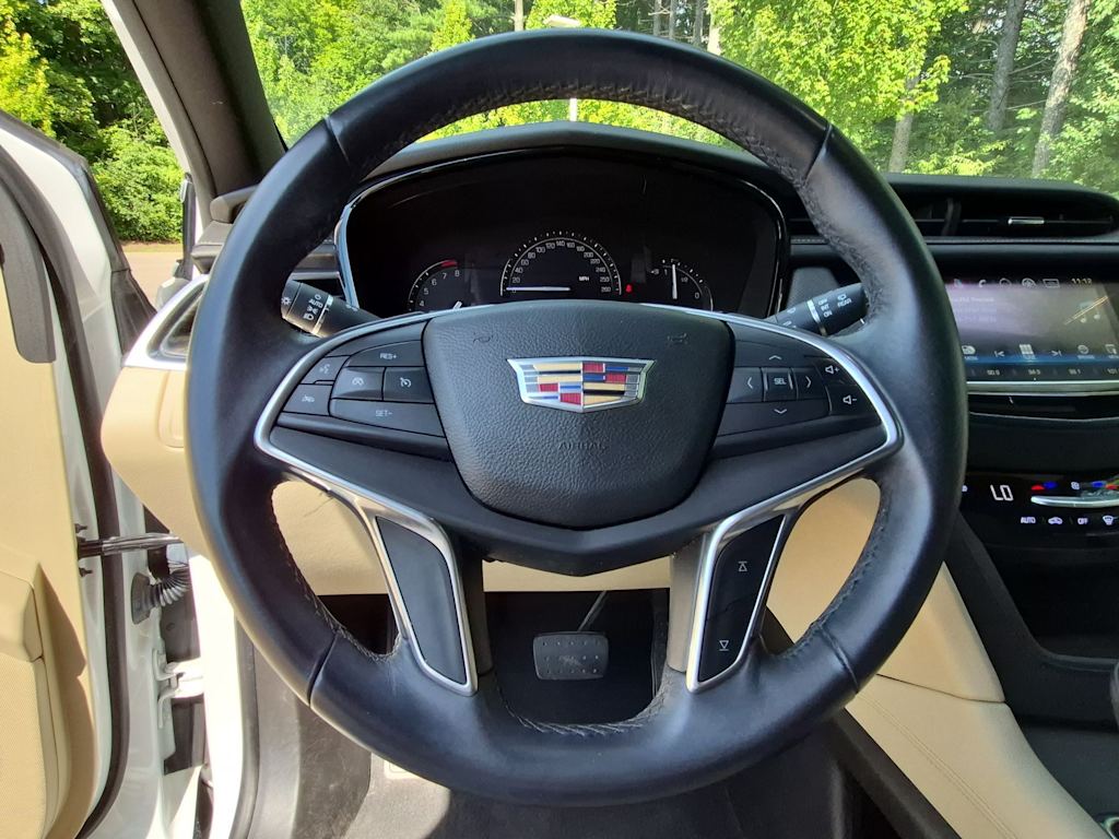 Thumbnail: 2017 Cadillac XT5 - 14