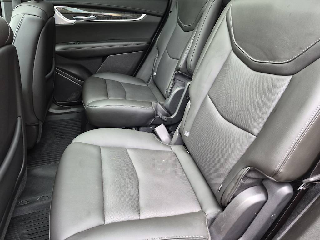 Thumbnail: 2024 Cadillac XT6 - 27