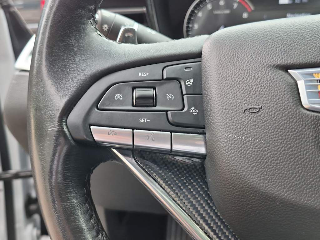 Thumbnail: 2024 Cadillac XT6 - 30