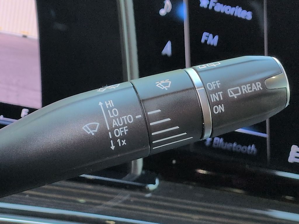 Thumbnail: 2023 Cadillac Escalade - 16