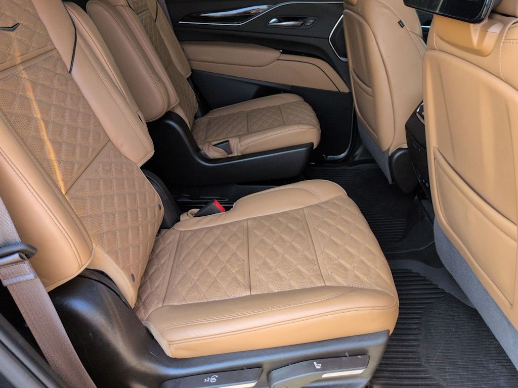 Thumbnail: 2023 Cadillac Escalade - 28