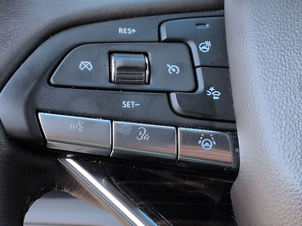 Thumbnail: 2023 Cadillac Escalade - 30