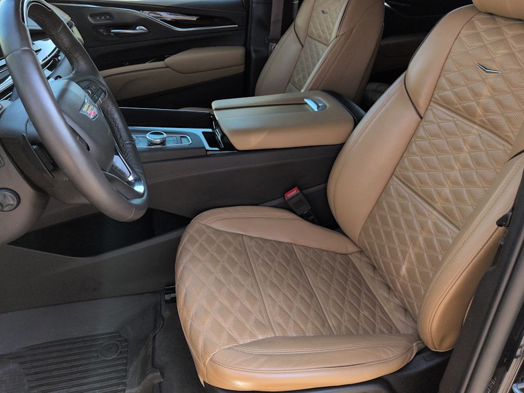 Thumbnail: 2023 Cadillac Escalade - 10