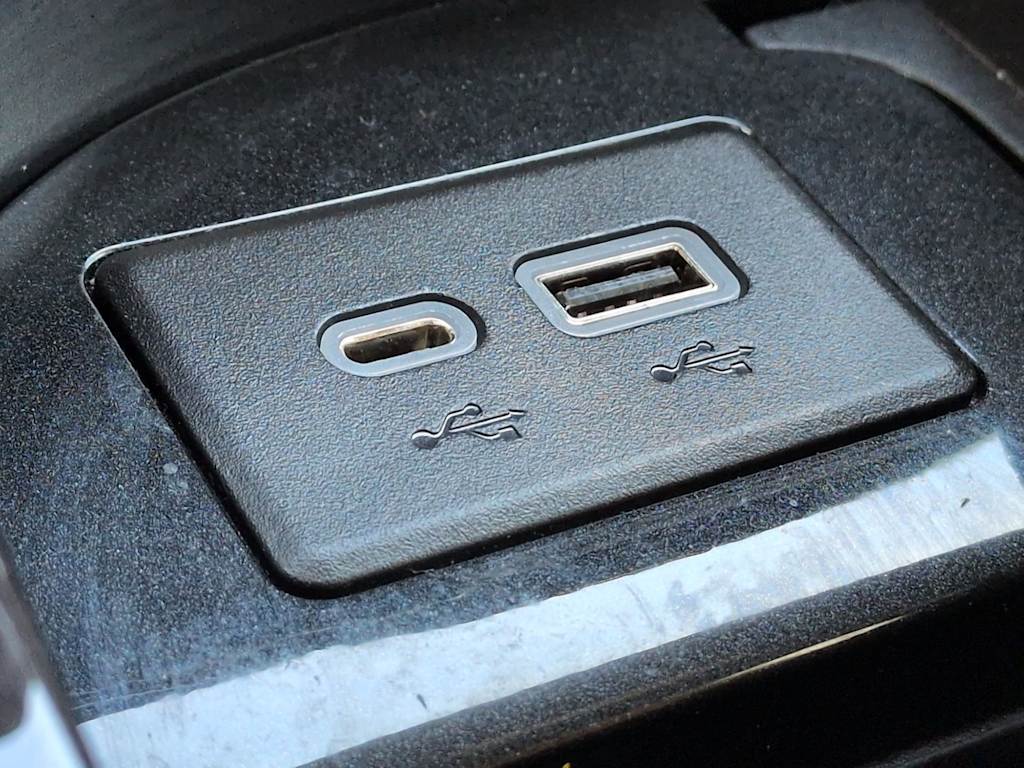 Thumbnail: 2023 Cadillac Escalade - 36