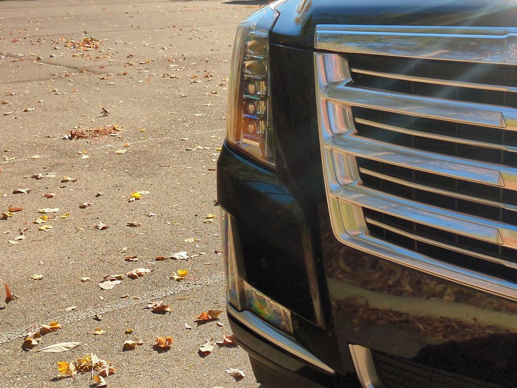 Thumbnail: 2017 Cadillac Escalade - 16