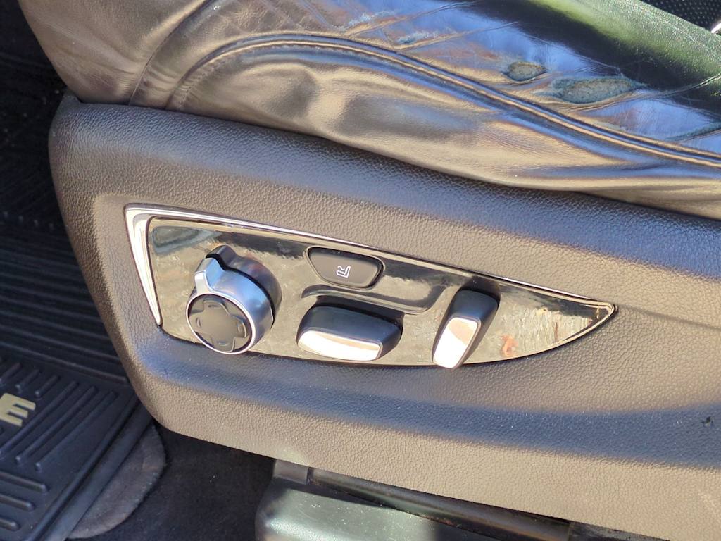 Thumbnail: 2017 Cadillac Escalade - 23