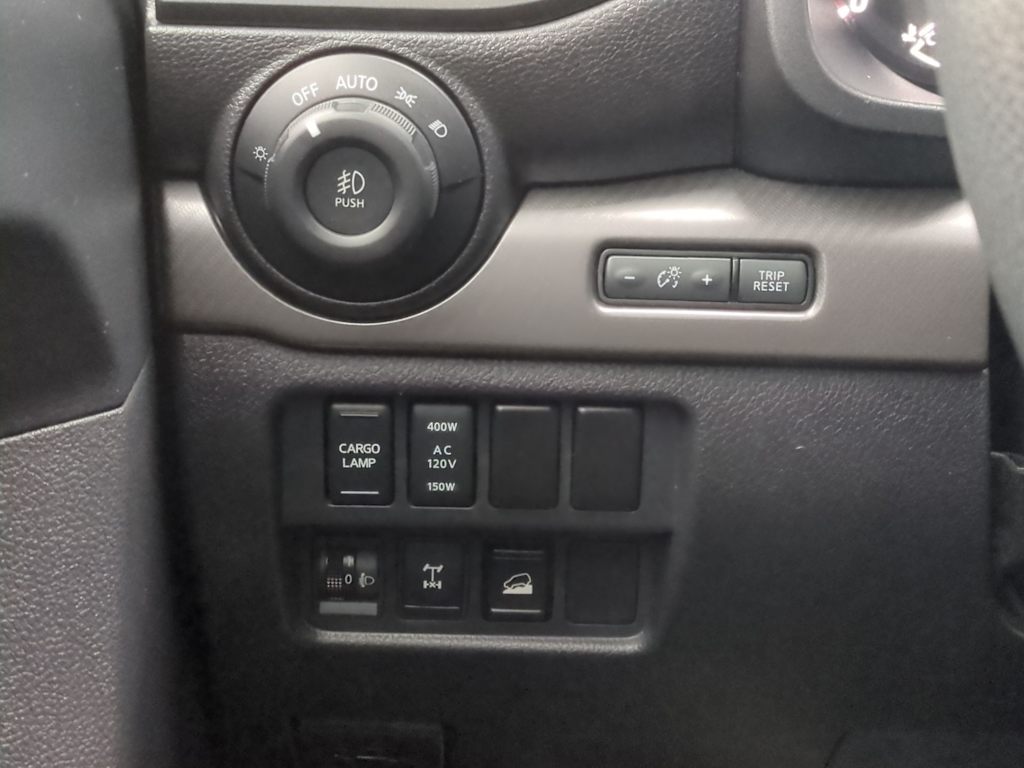 Thumbnail: 2021 Nissan Titan - 30