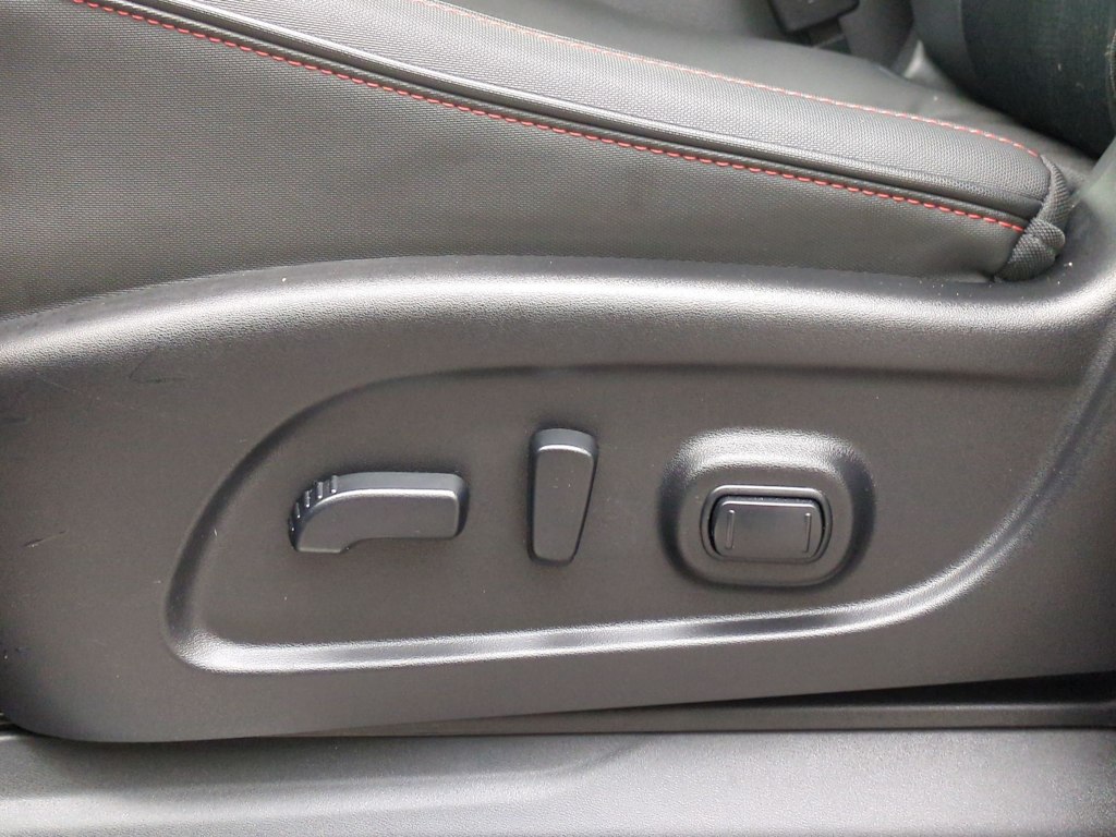 Thumbnail: 2021 Nissan Titan - 24