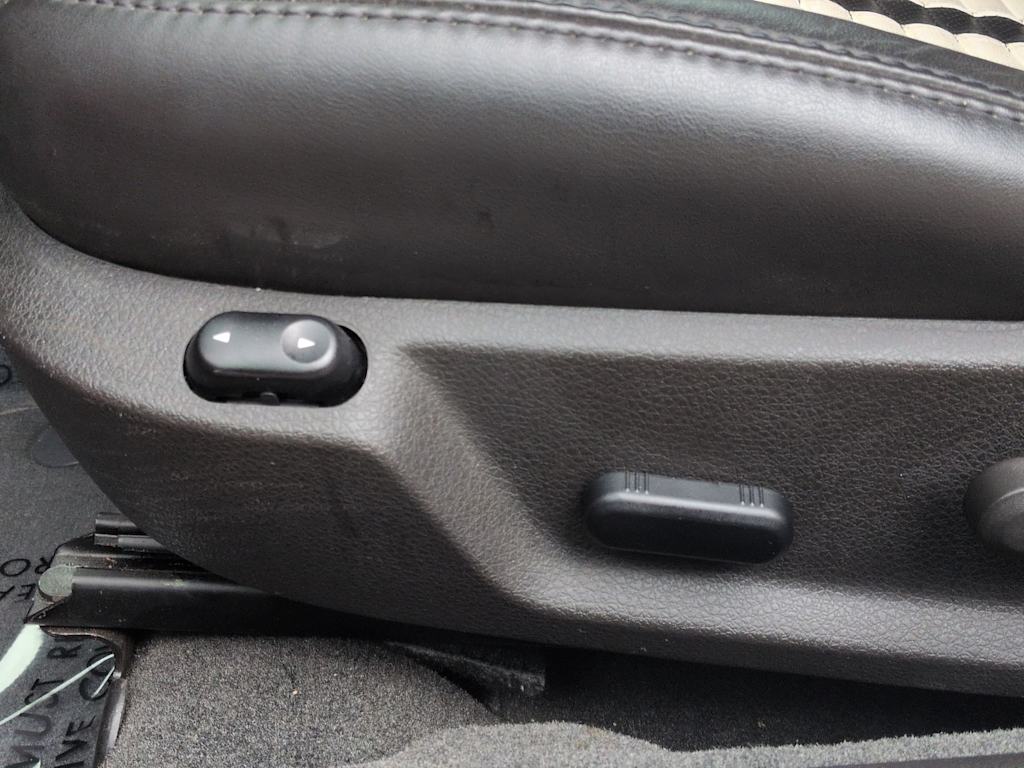 Thumbnail: 2011 Ford Mustang - 23