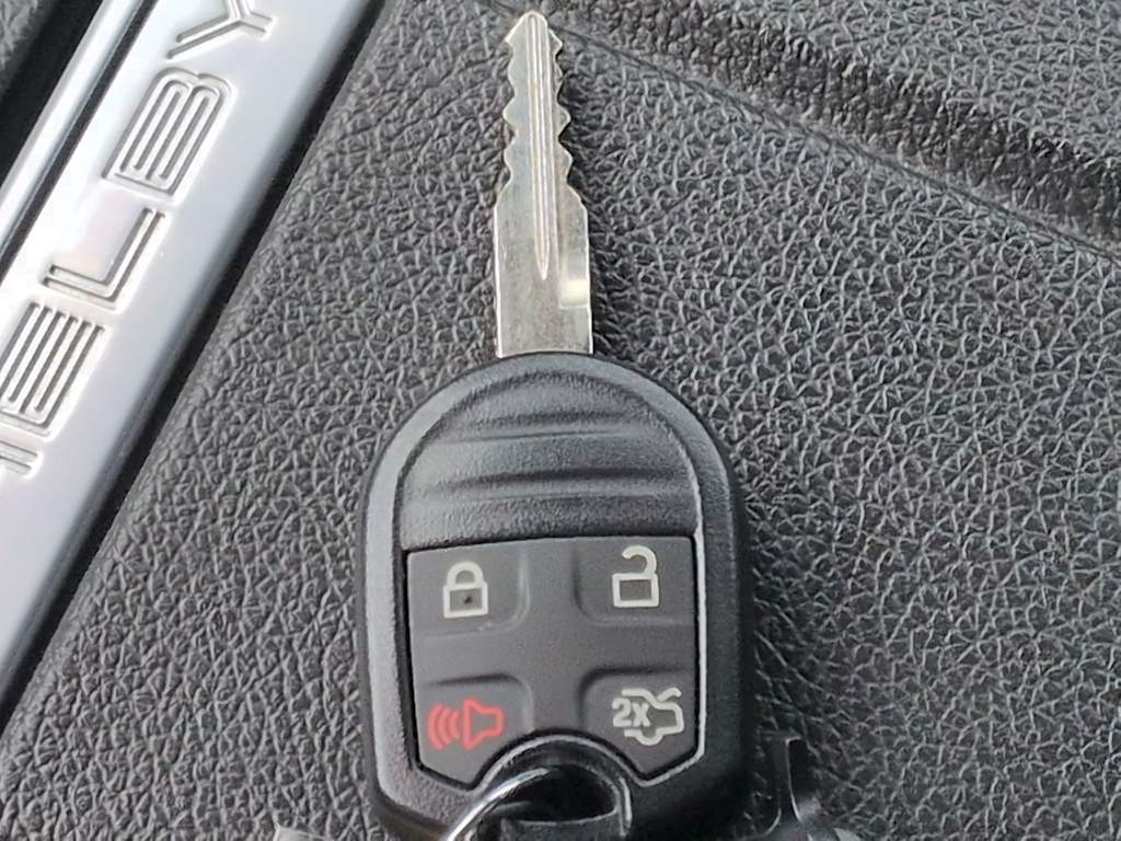 Thumbnail: 2011 Ford Mustang - 13