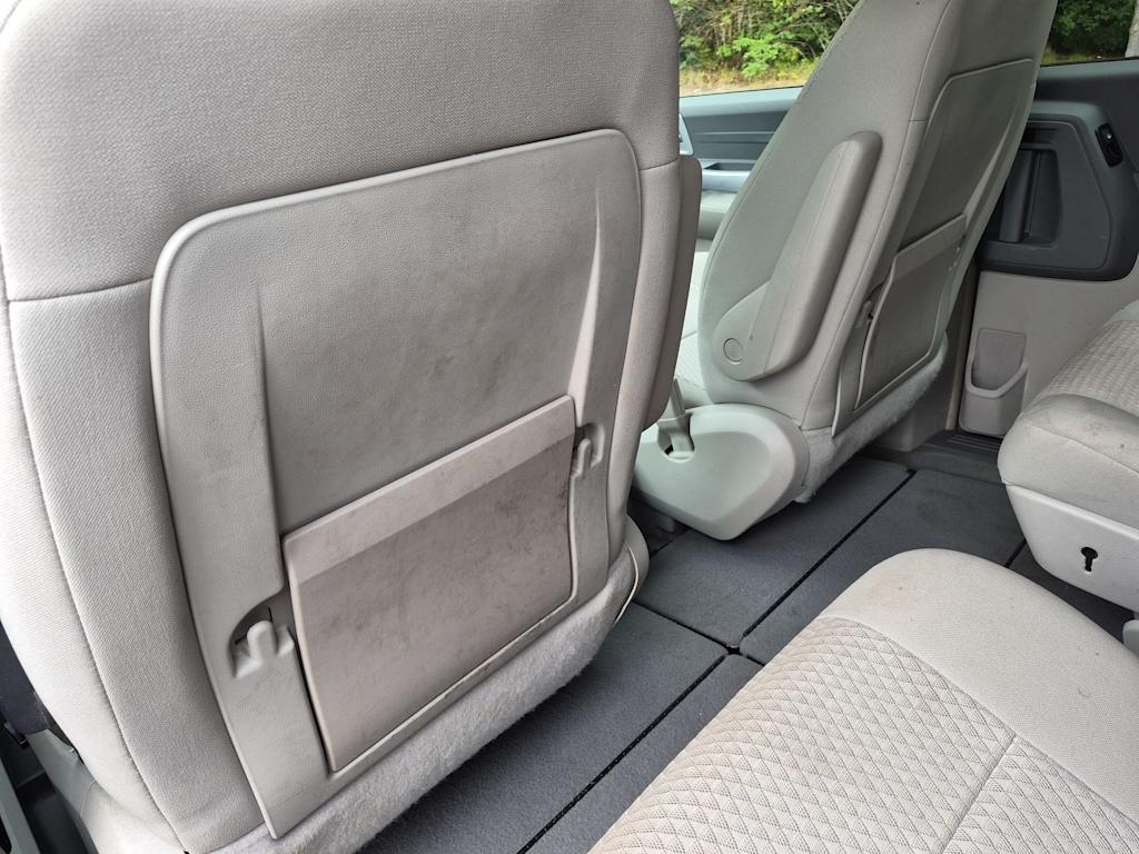 Thumbnail: 2008 Chrysler Town & Country - 12