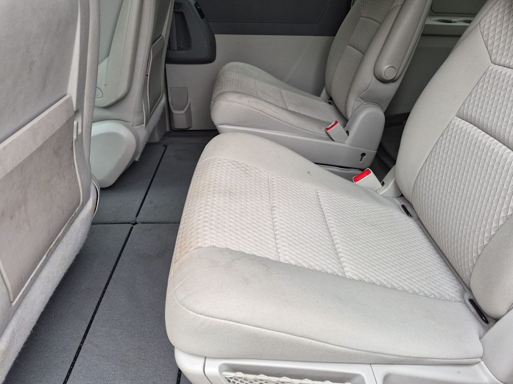 Thumbnail: 2008 Chrysler Town & Country - 25
