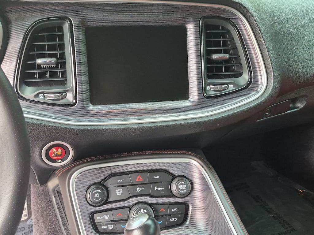 Thumbnail: 2016 Dodge Challenger - 10