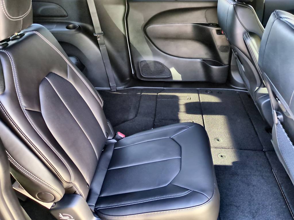 Thumbnail: 2026 Chrysler Pacifica - 25