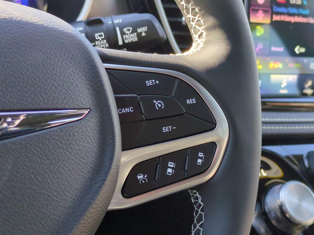 Thumbnail: 2026 Chrysler Pacifica - 28