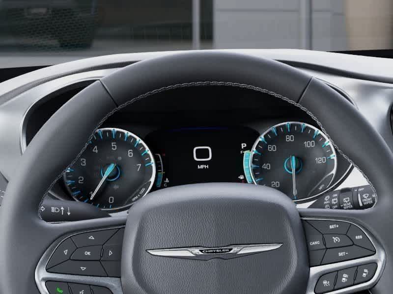 Thumbnail: 2026 Chrysler Pacifica - 19