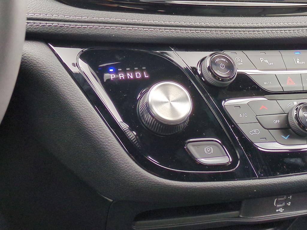 Thumbnail: 2026 Chrysler Pacifica - 33