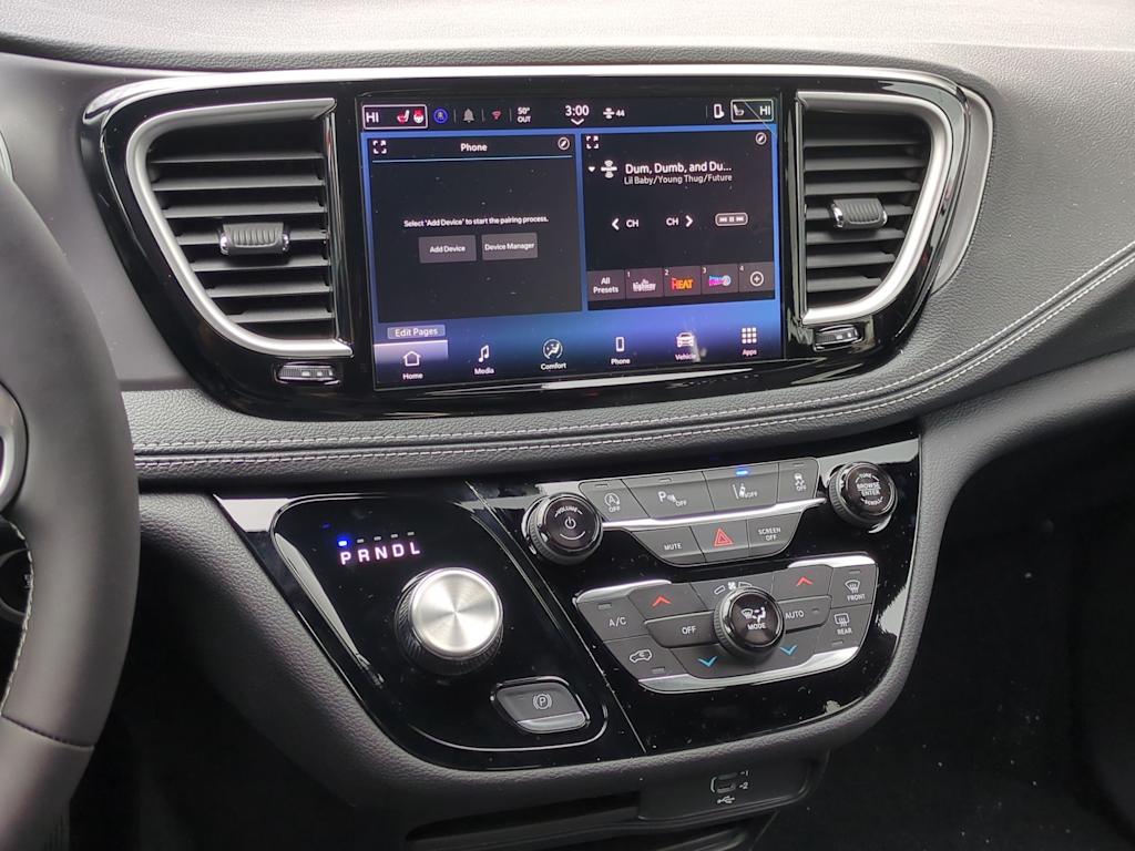 Thumbnail: 2026 Chrysler Pacifica - 14
