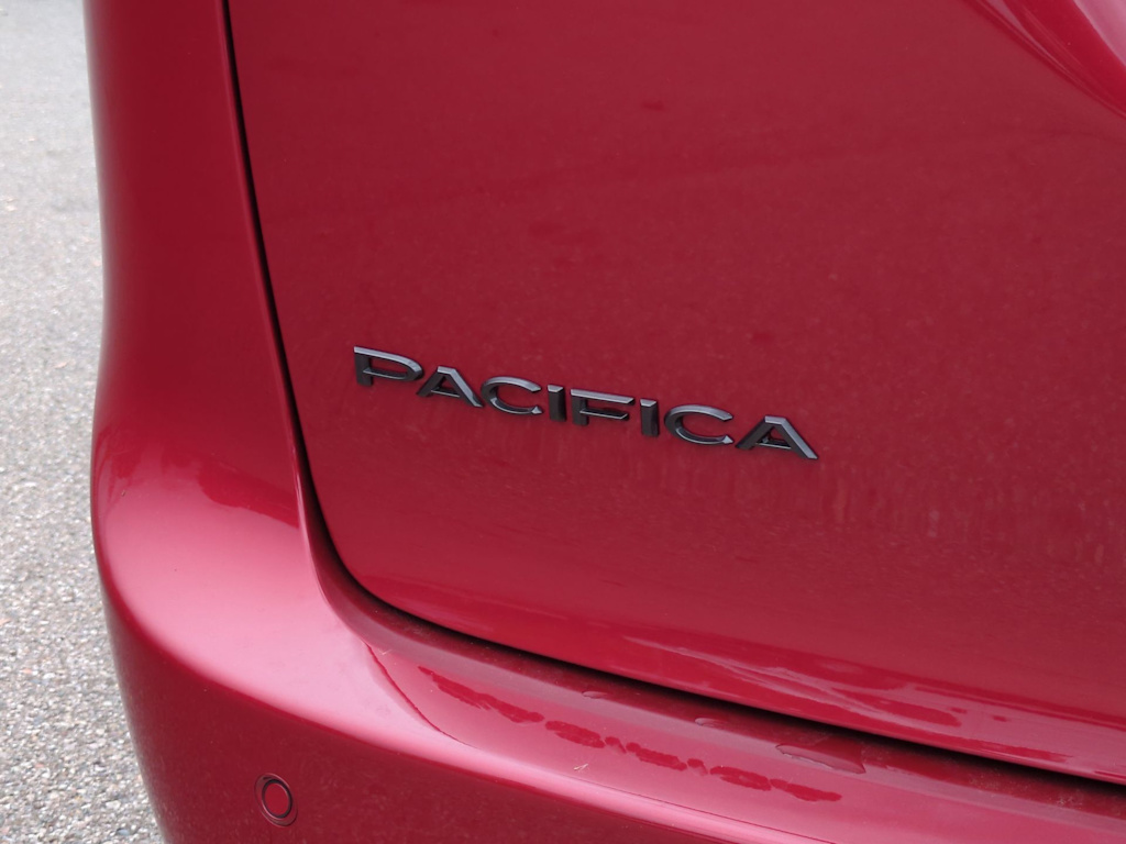 Thumbnail: 2026 Chrysler Pacifica - 23