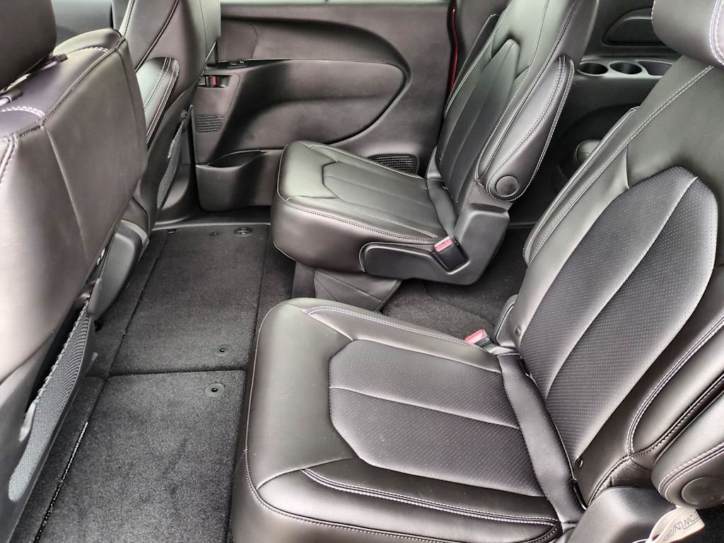 Thumbnail: 2026 Chrysler Pacifica - 25