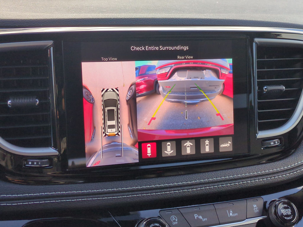 Thumbnail: 2026 Chrysler Pacifica - 31