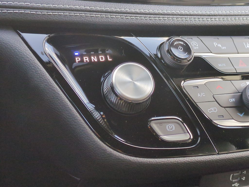 Thumbnail: 2026 Chrysler Pacifica - 15