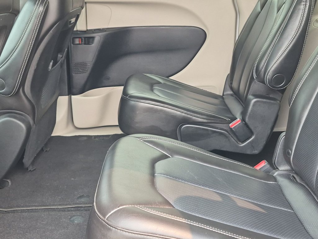 Thumbnail: 2023 Chrysler Pacifica - 11