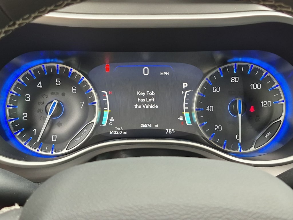 Thumbnail: 2025 Chrysler Pacifica - 33