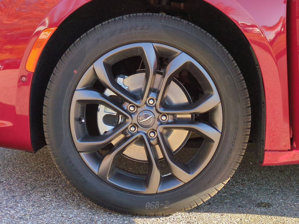 Thumbnail: 2026 Chrysler Pacifica - 8