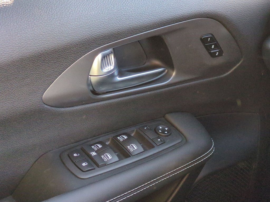 Thumbnail: 2026 Chrysler Pacifica - 36