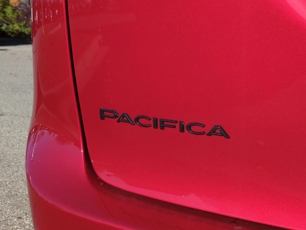 Thumbnail: 2026 Chrysler Pacifica - 24